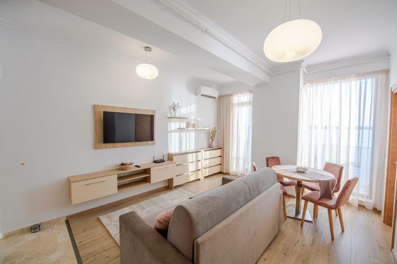 Apartament Le Bonheur มามายา ภายนอก รูปภาพ