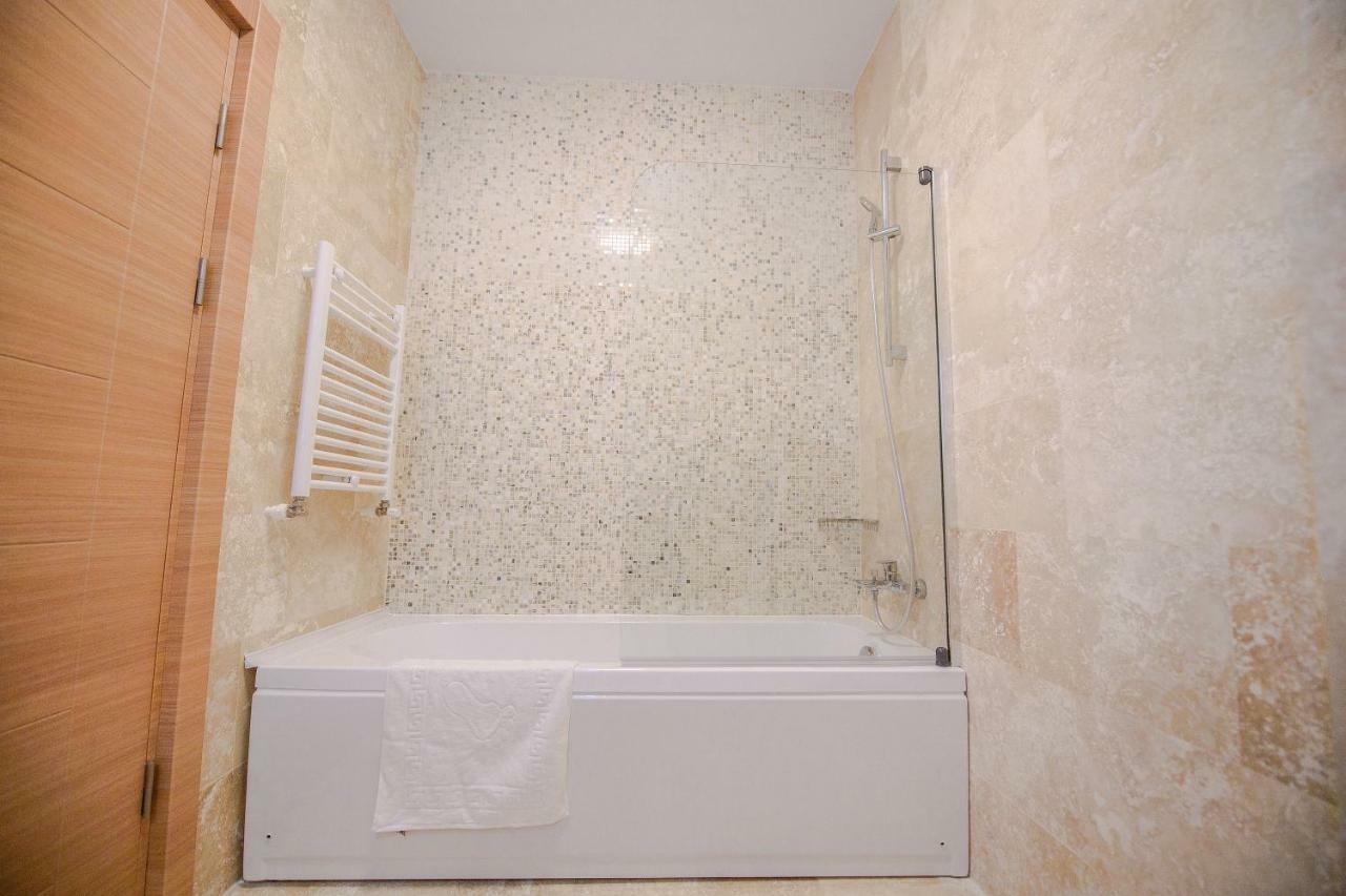 Apartament Le Bonheur มามายา ภายนอก รูปภาพ
